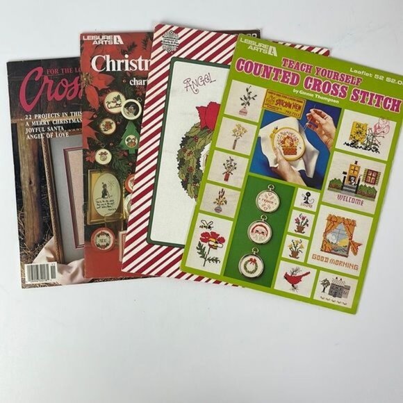 (4) Christmas Holiday Cross Stitch Pattern Booklets 100 Patterns - Picture 1 of 12